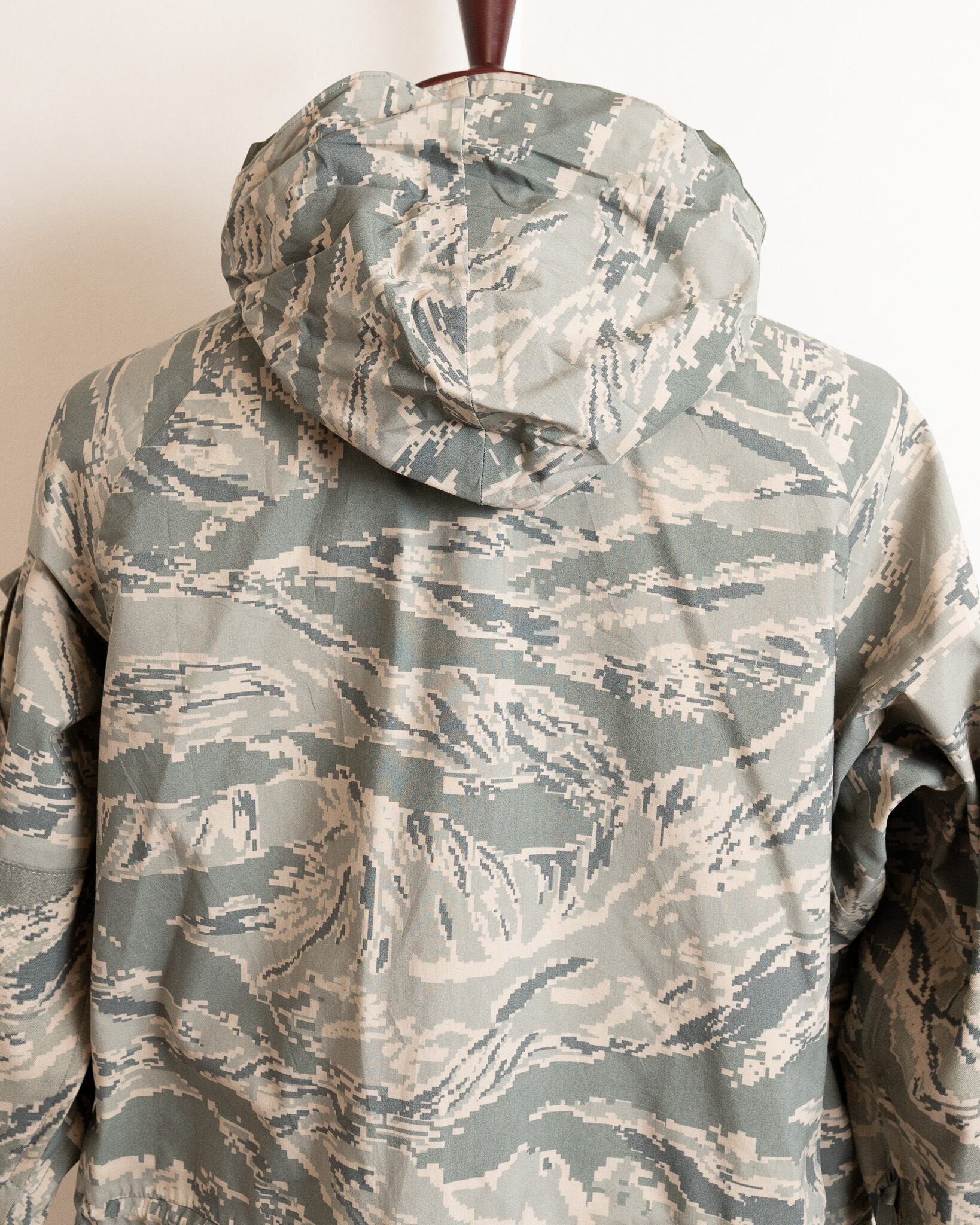 U.S.AIR FORCE APECS ABU GORE-TEX PARKA M-L 