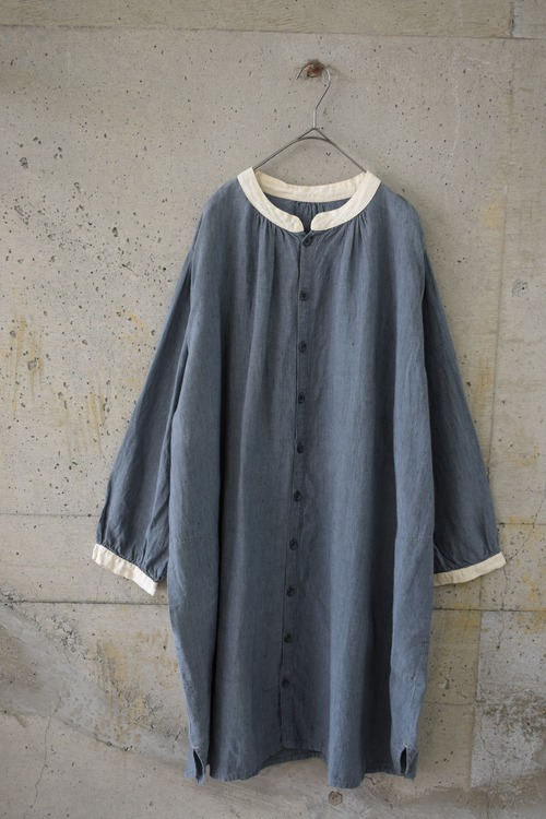 gray shirt dress