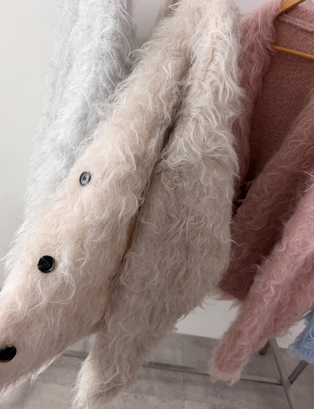 【新作5％OFF・3日間】Shaggy Volume Cardigan(Beige)_7colors