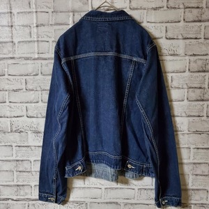 【リーバイス】ジャケット　アウトドア　キャンプ　春