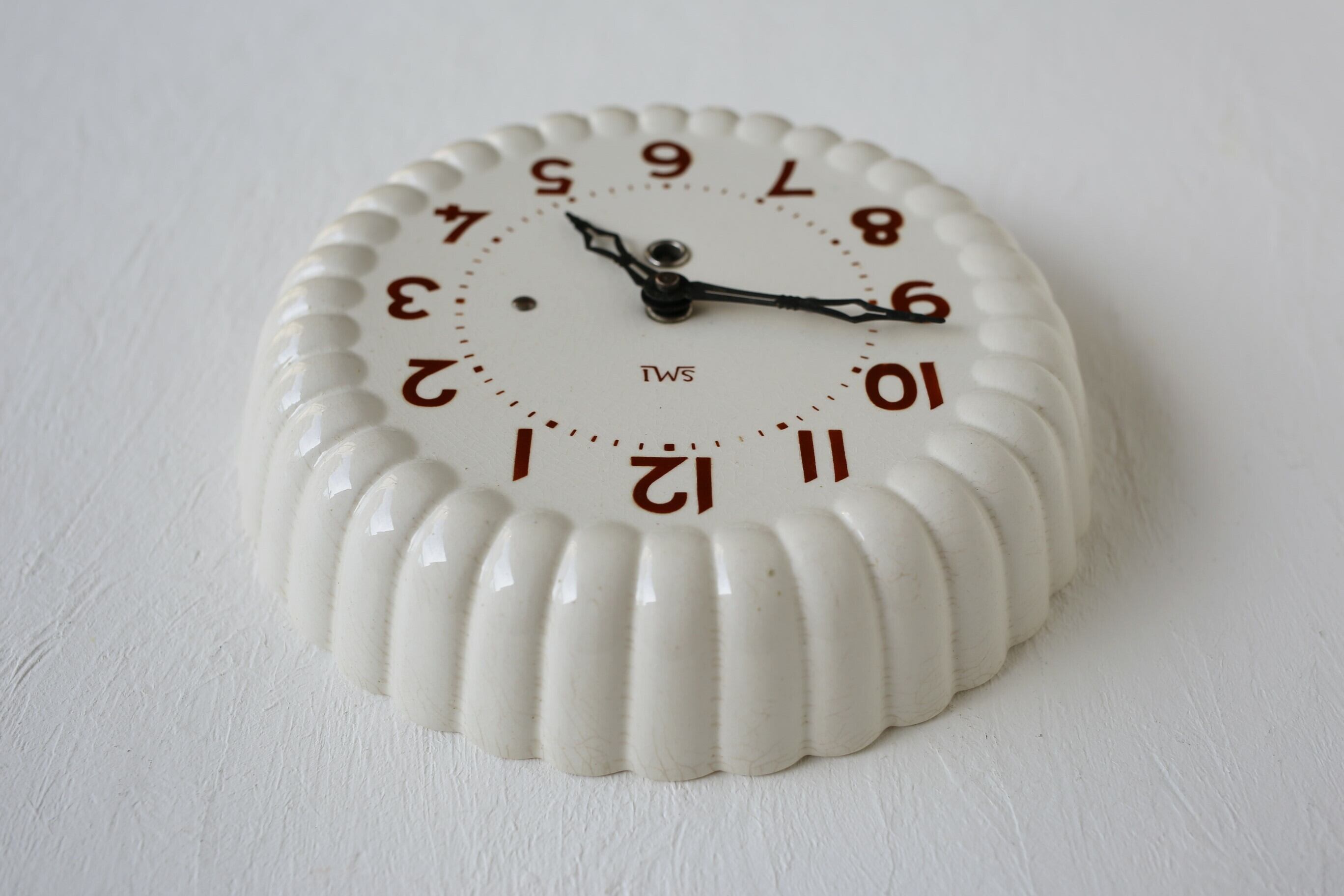 フランス アンティーク ヴィンテージ SMI社 陶器 壁掛け時計 ゼンマイ