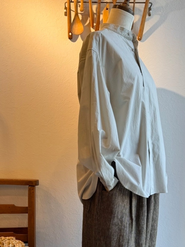 SHUKADO✂︎TOKYO 比翼仕立てバンドカラーシャツ