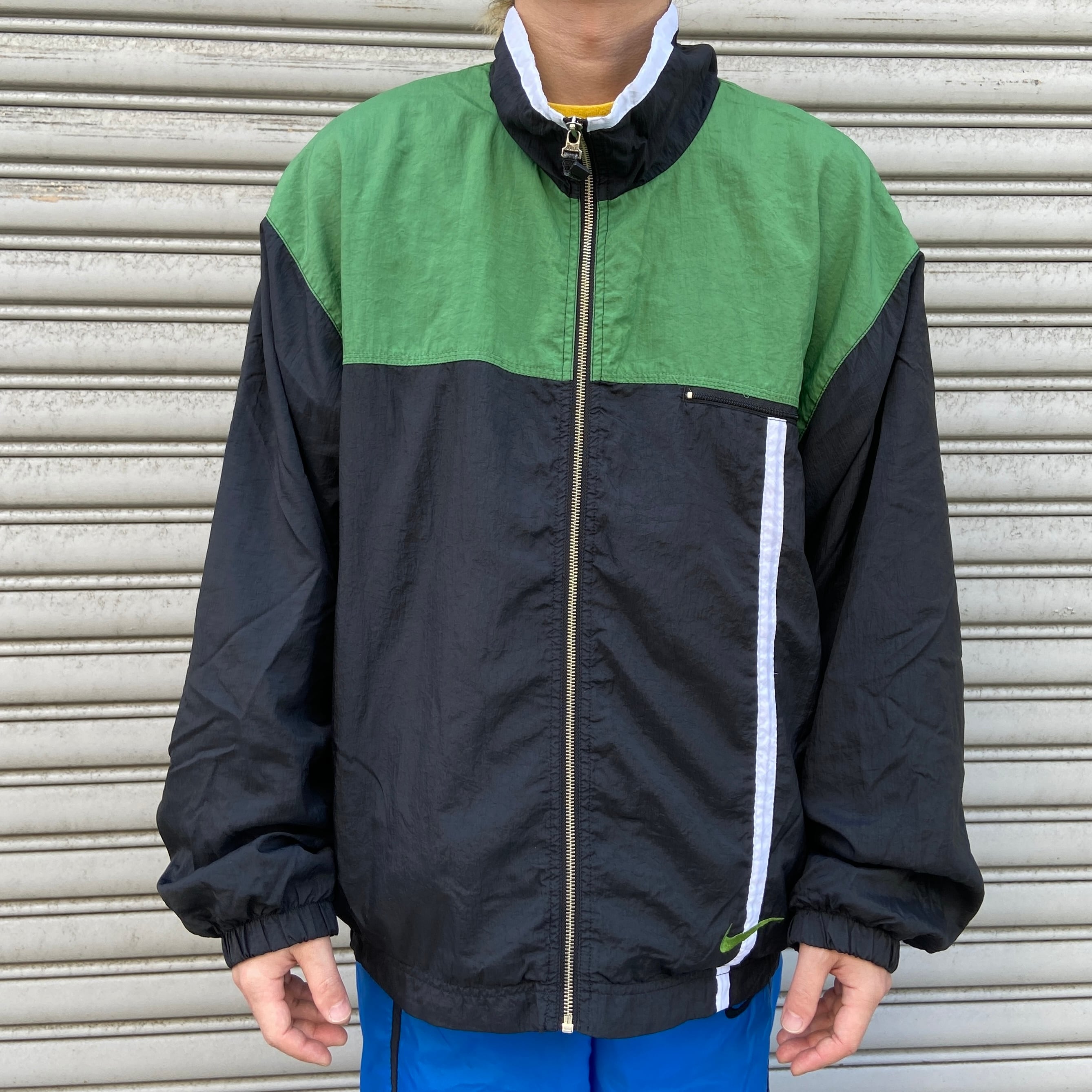 90s NIKE ナイキ ナイロンジャケット スウォッシュ 白タグ 緑 黒 90s NIKE ナイキ ナイロンジャケット スウォッシュ 白タグ 緑 黒