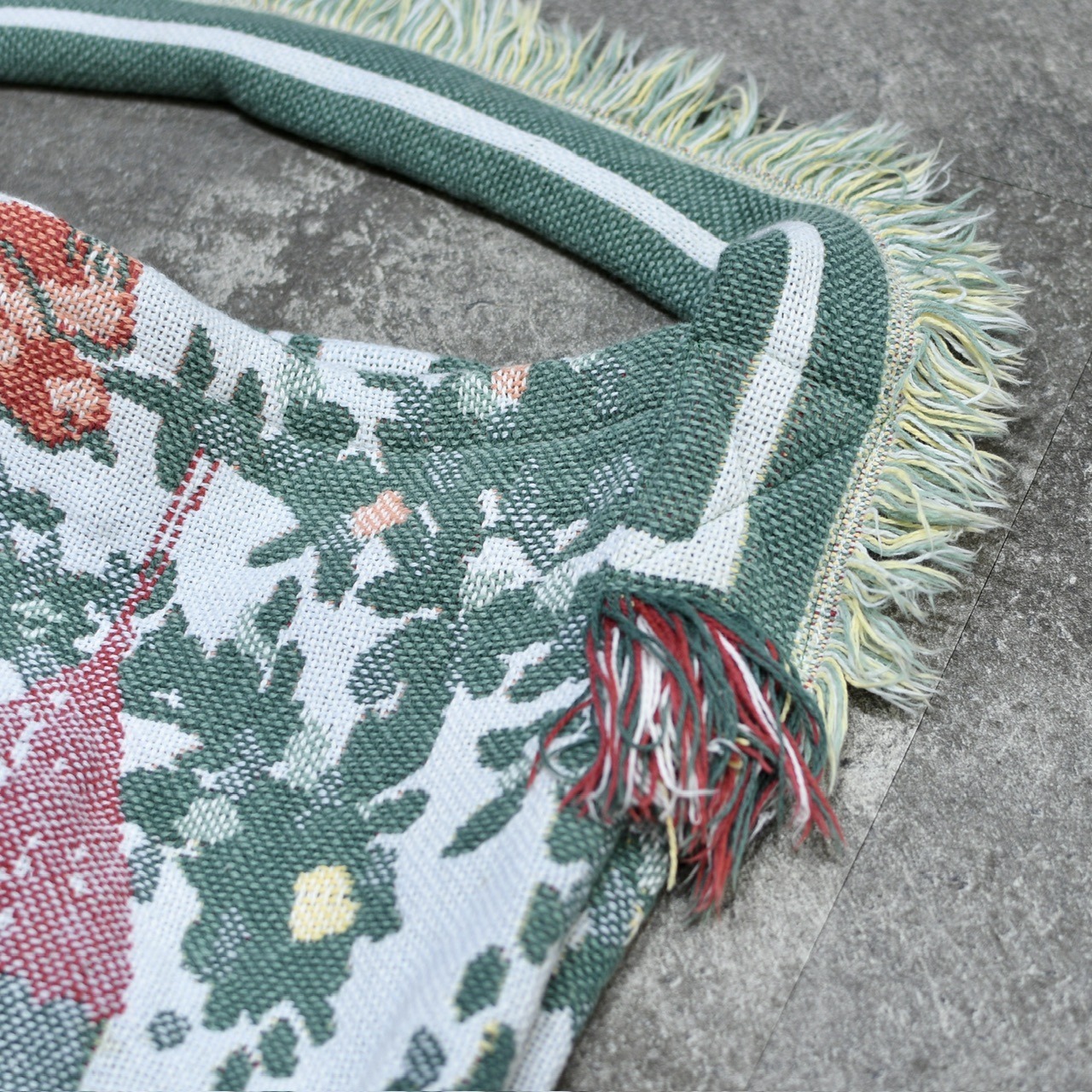 kroneko original rug shoulder bag