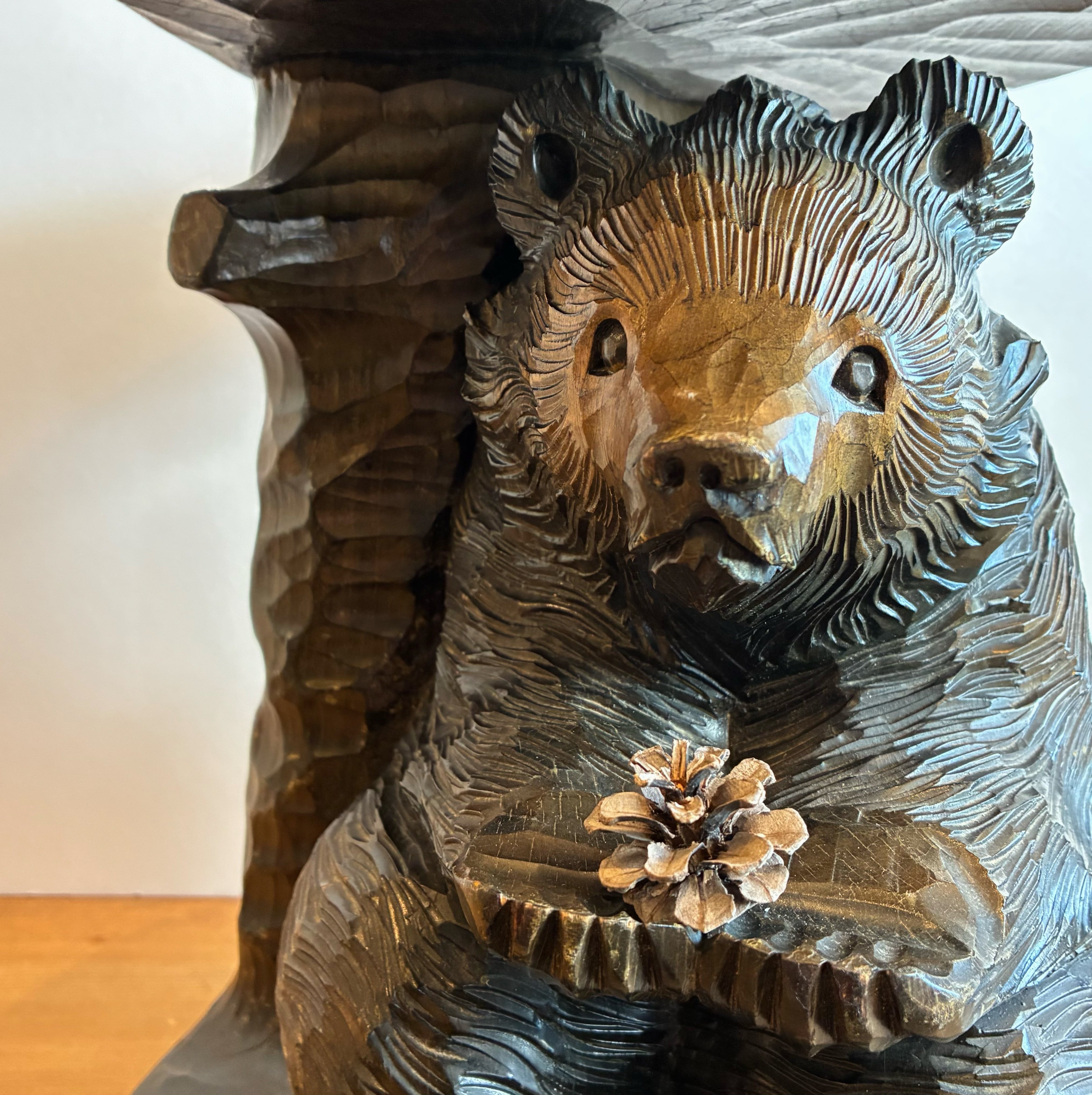 ✿アンティーク 木彫り熊の置物 ✿英工舎 置時計✿木彫り熊の置時計✿動作確認済 アンティーク熊の置物 ✿アンティーク 木彫り熊の置物 ✿英工舎