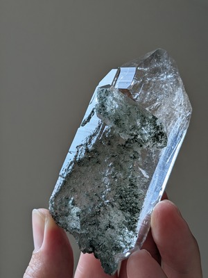 ヒマラヤ水晶【貫入・親子水晶】 ⭓ 原石クラスター ⭔ インド・マニハール産