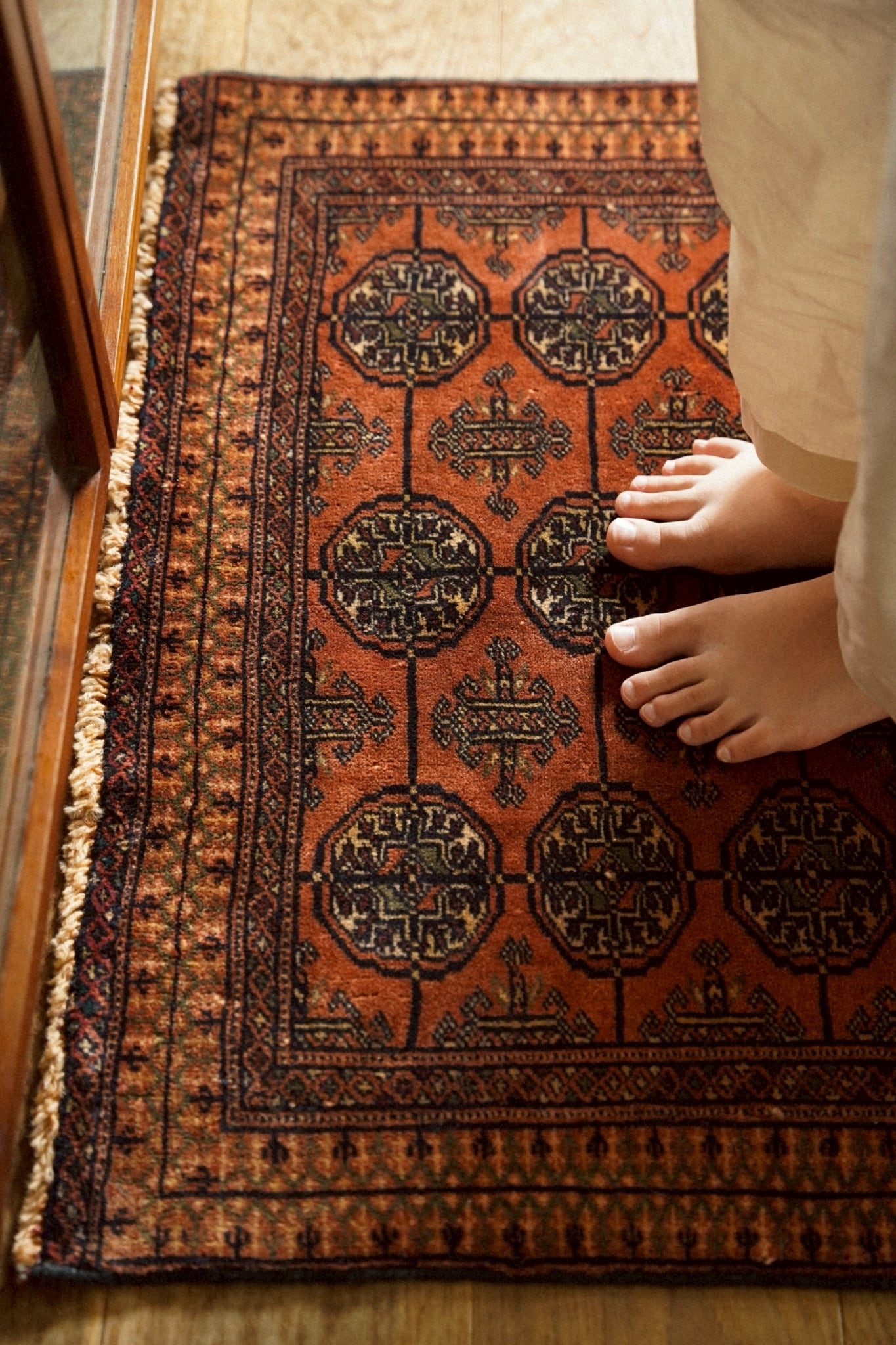 2214-Vintage Turkmen rug