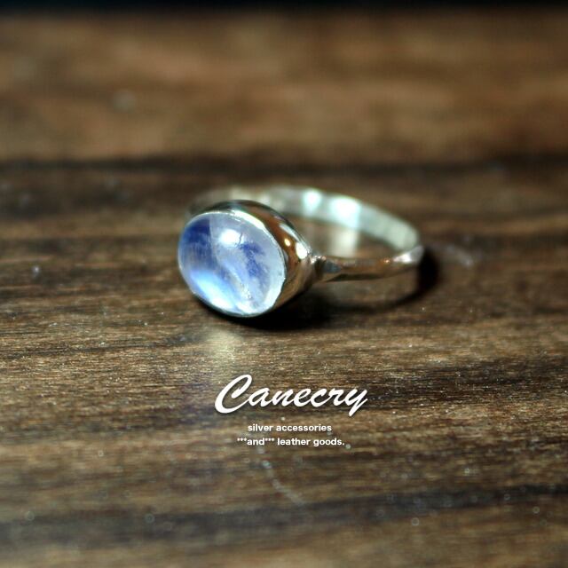 ハンドメイド作家様　一点物　ブルームーンストーン　リング　天然石 ハンドメイド作家様 一点物 ブルームーンストーン リング 天然石