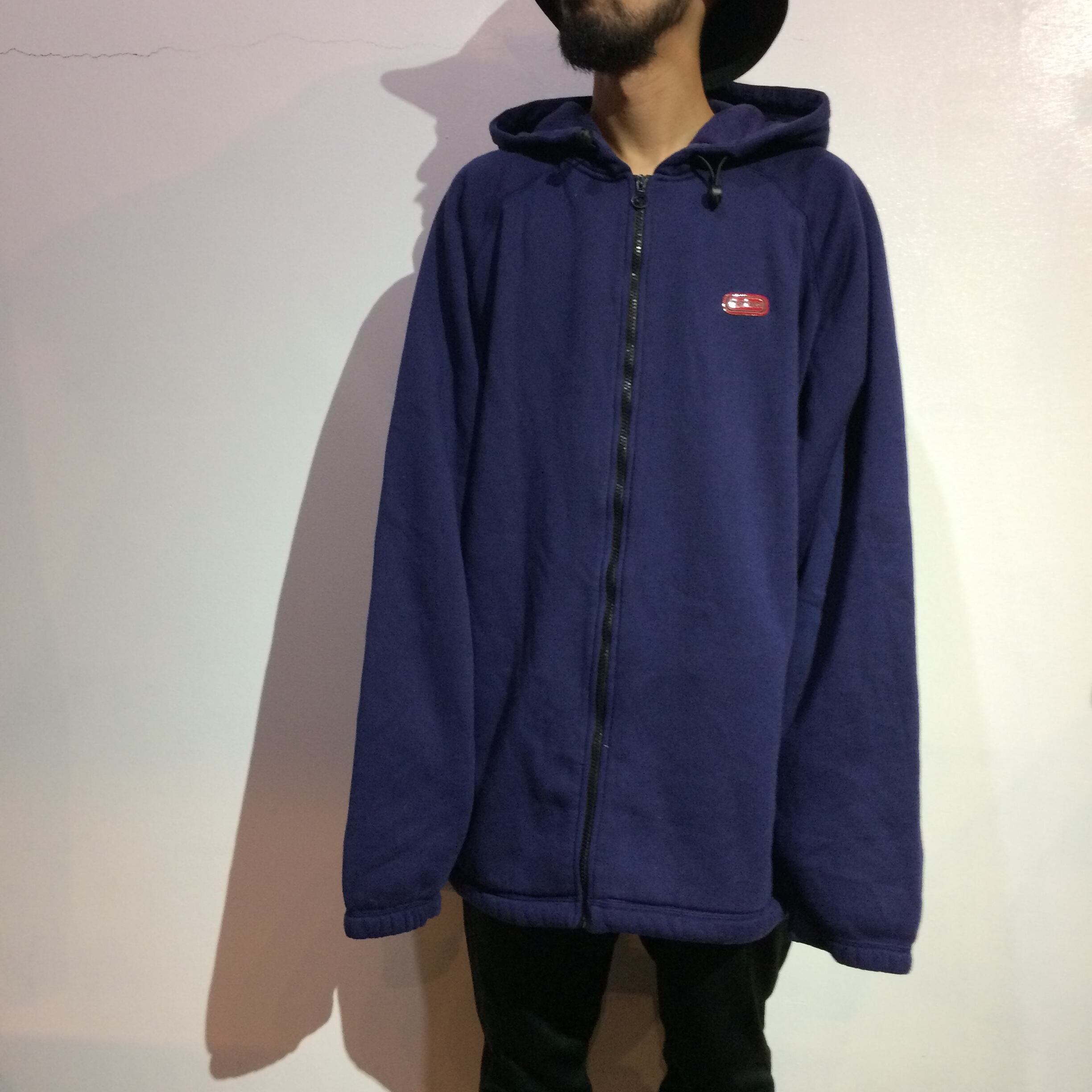 送料無料』 COOGI クージー ロゴプリントジップアップパーカー 2X