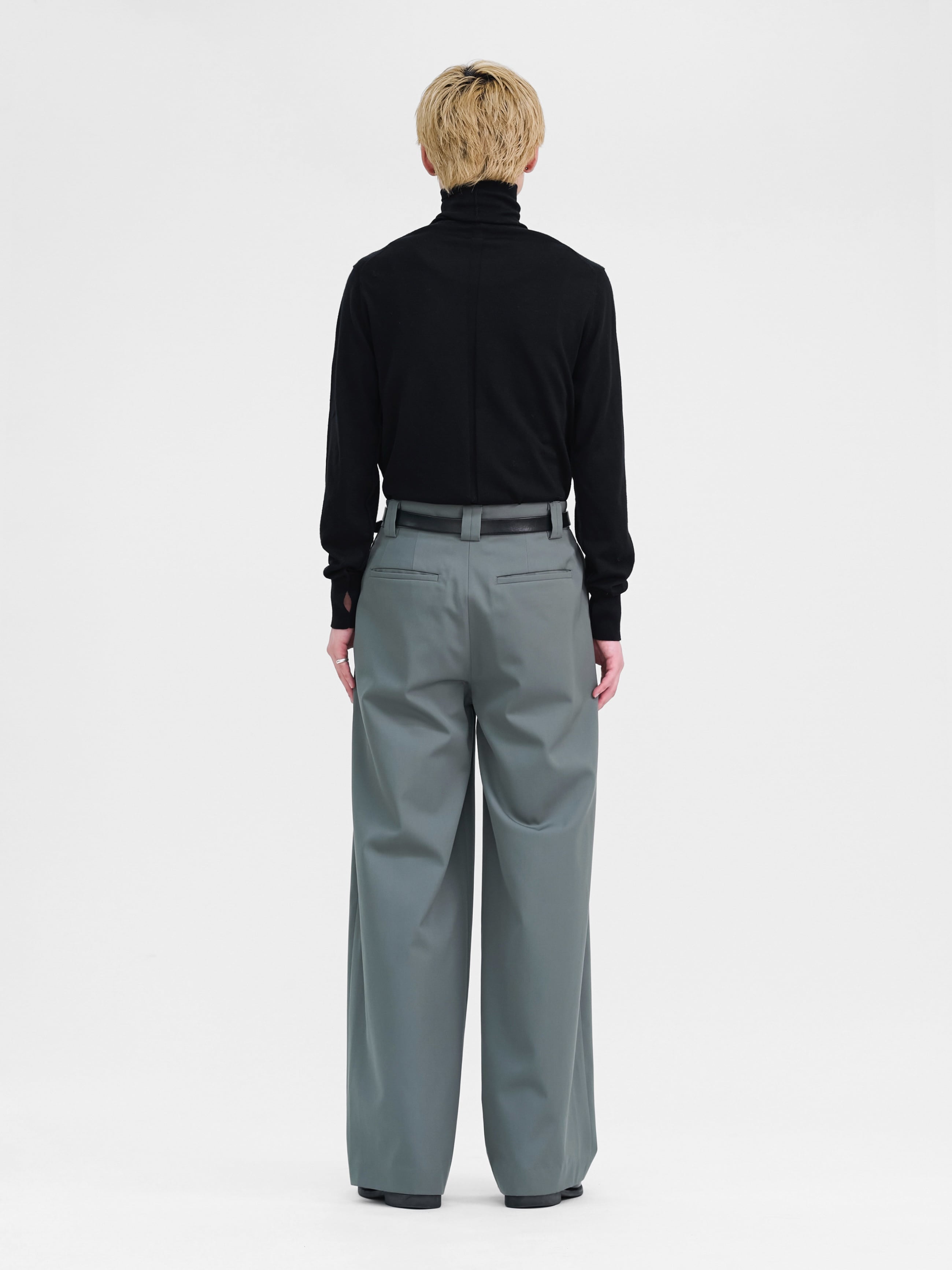 パンツ WOOL GABARDINE TUCK TAB PANTS WOOL GABARDINE | テーパードタックパンツ / ATON | ファッション通販