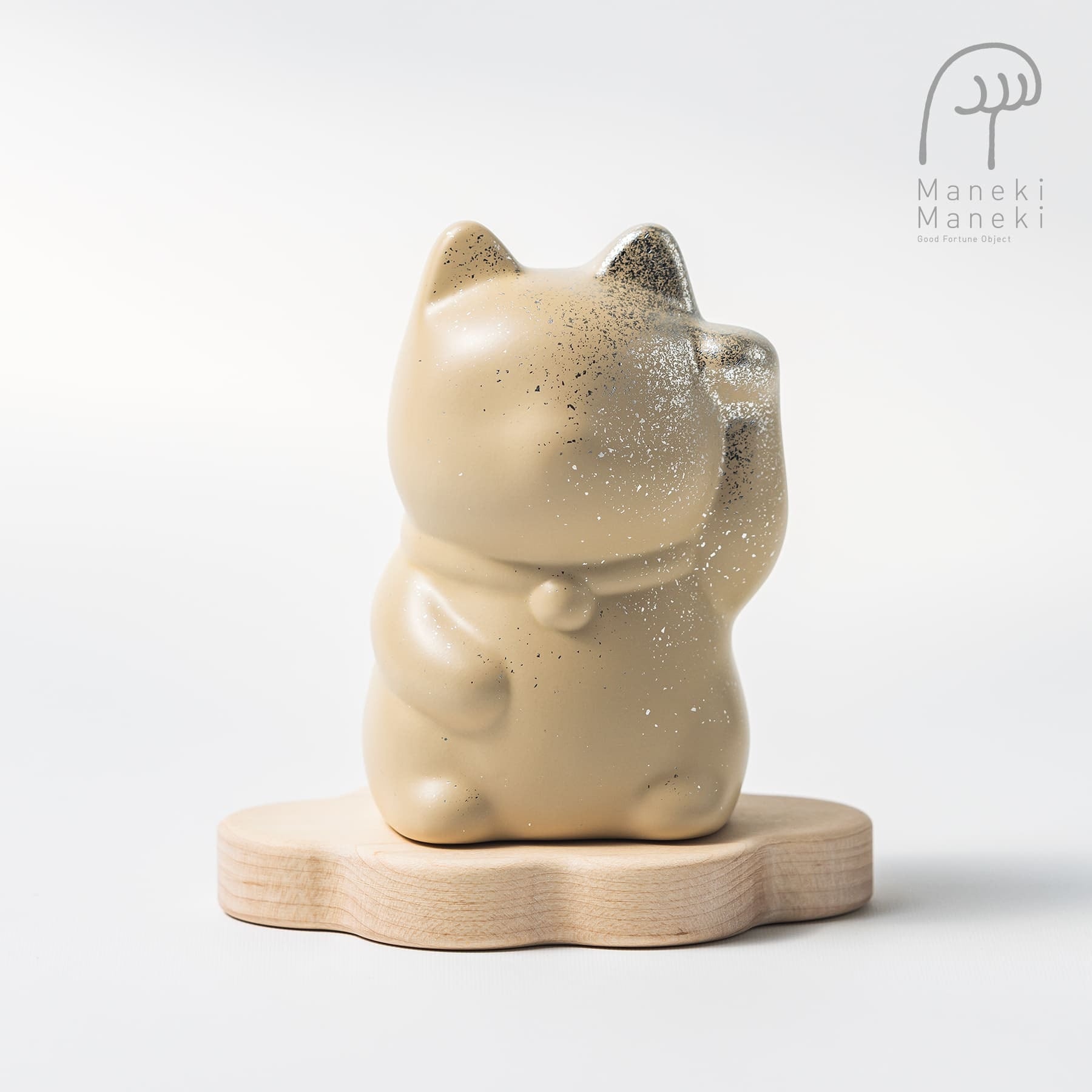 chang chang 銀のまねきネコ ホビーラウンド33 ホビラン maneki maneki 】招き猫 漆 URUSHI ［ 銀の左手 ］ まねき まねき