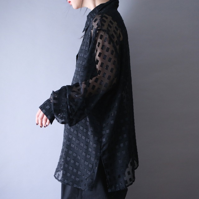 black one-tone full block pattern XX over silhouette black see-through shirt