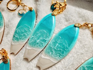 381.オーシャンレジンアート サーフボードチャーム ミニサイズ