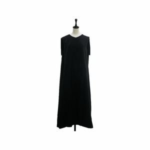 Back ribbon side slit onepiece