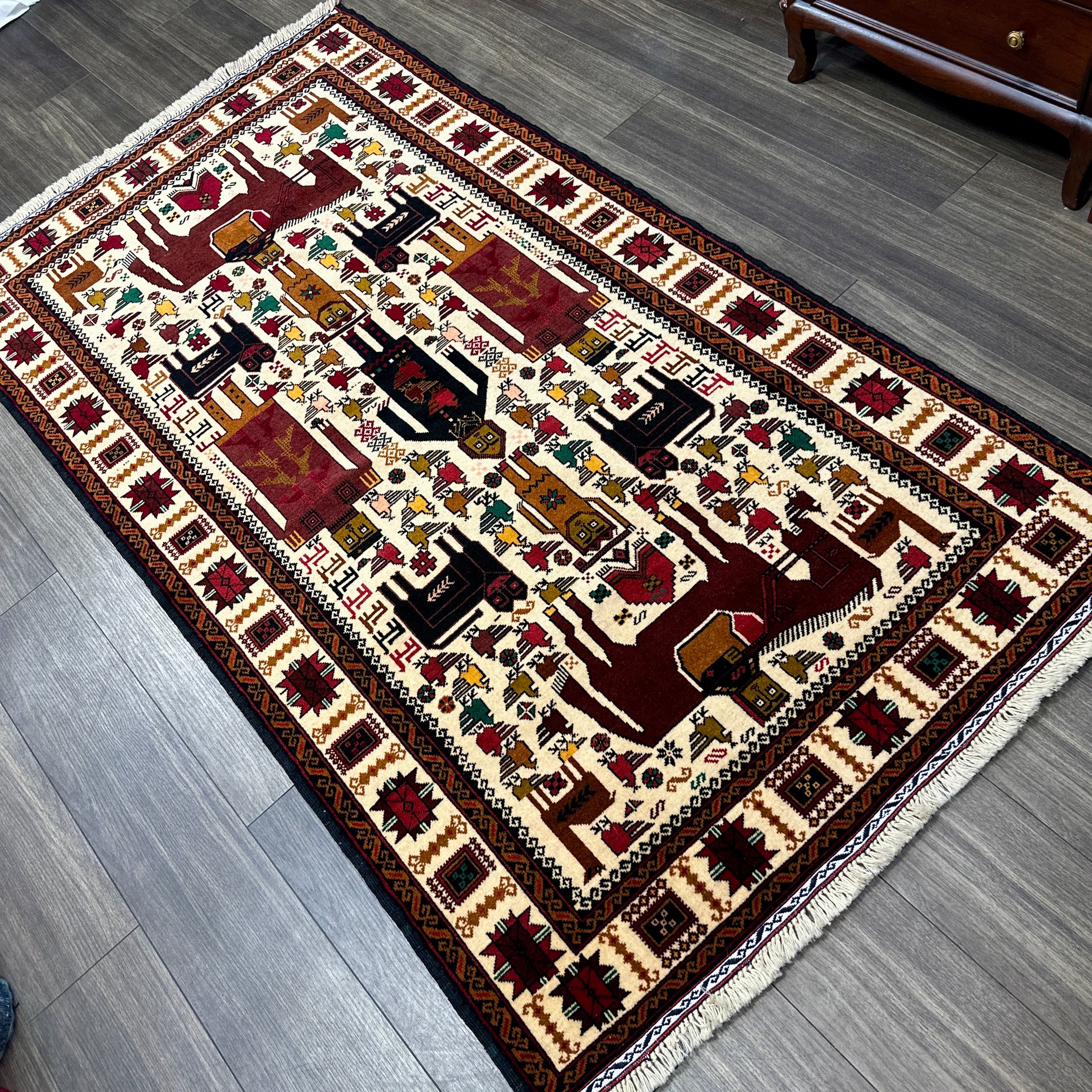 アフガニスタン手織り絨毯アニマルラグ 114x205cm ファイン織り