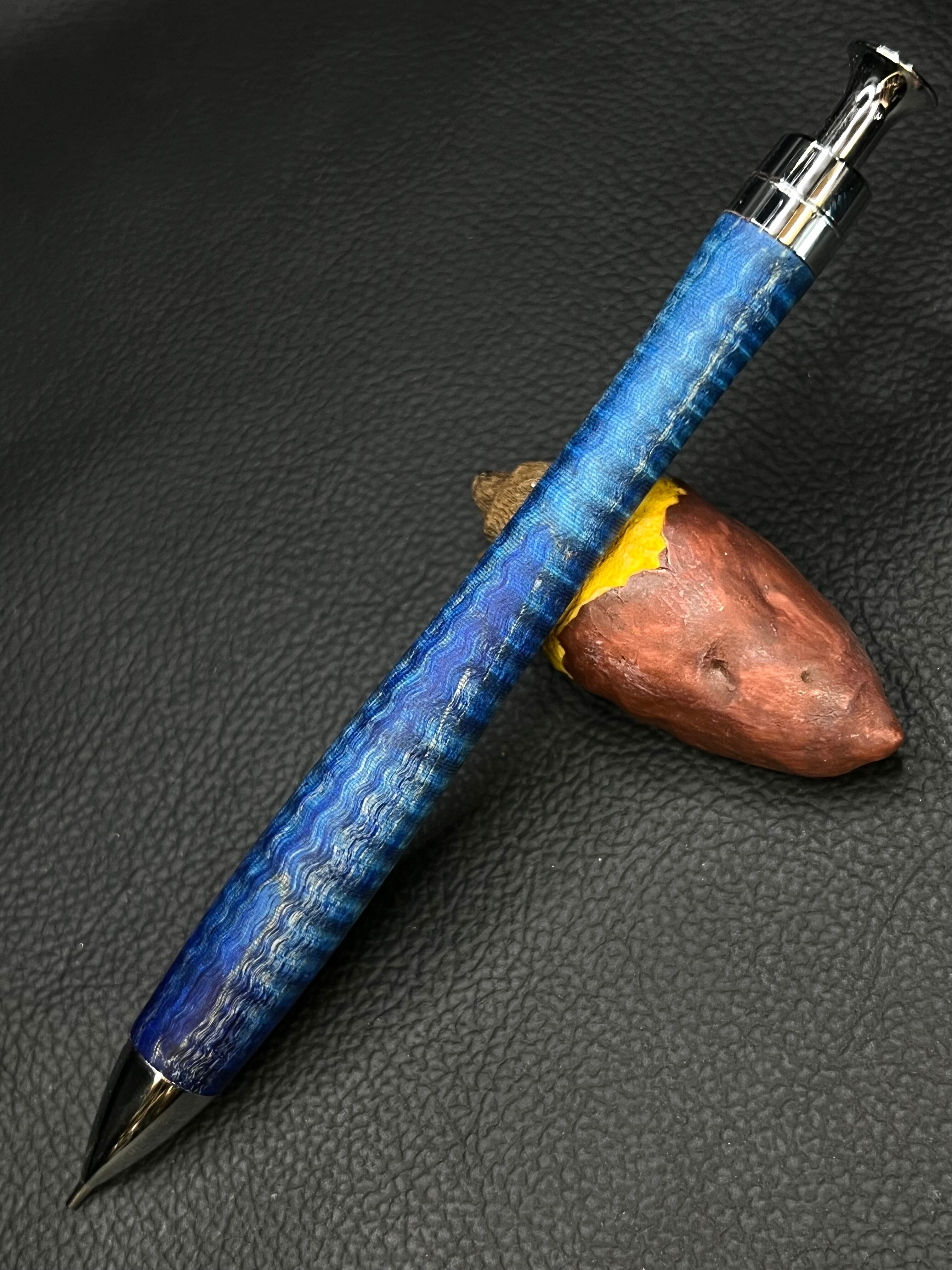 20 栃 スタビライズドウッド 極上杢 | こぶた工房