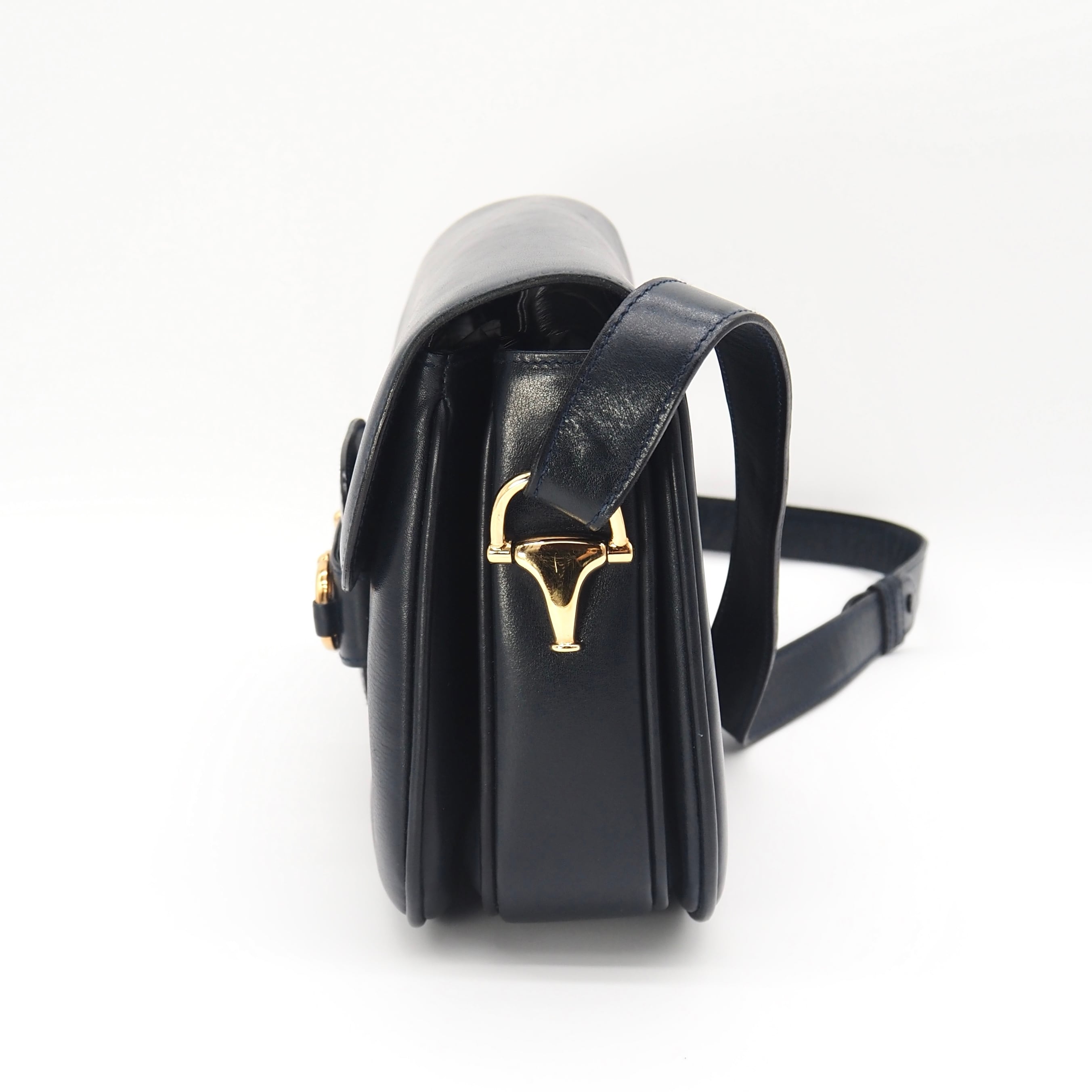 GUCCI ヴィンテージ ショルダーバッグ レザー ネイビー グッチ | 2122TOKYO