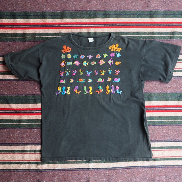90-00s Guatemala Souvenir Hand Embroidery T-shirt