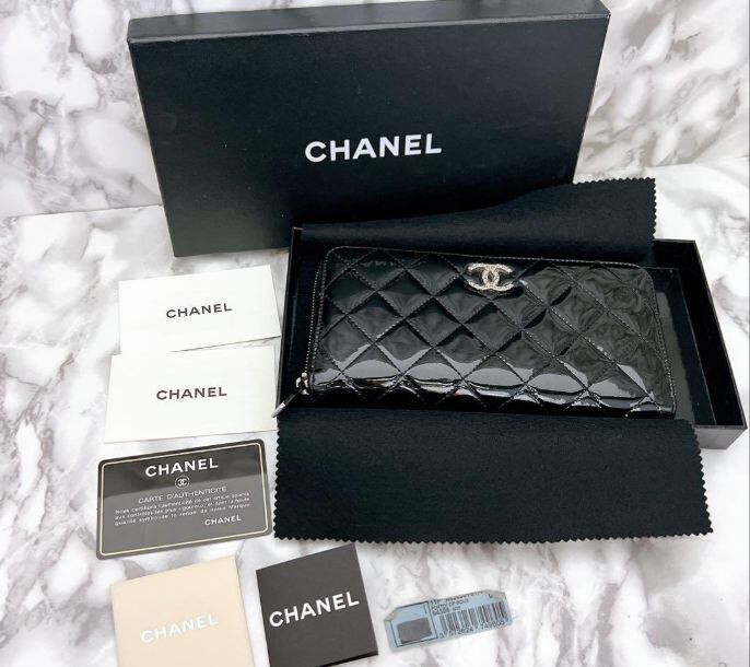 CHANEL シャネル マトラッセ エナメル ラウンドファスナー 長財布 ココ 