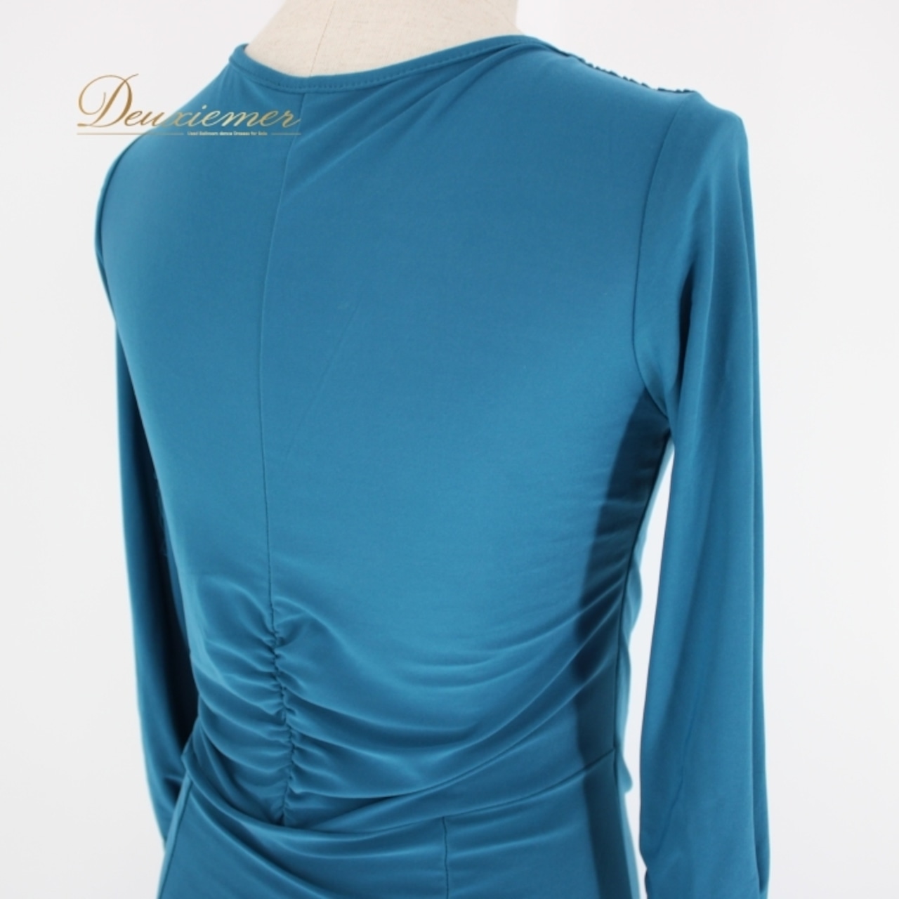 社交ダンス 衣装 スタンダード ドレス ワンピース レッスンウェア パーティ衣装 青 ブルー系 ターコイズブルー 無地 シンプル ビジュー 長袖 深み 色合い ひざ丈 フレアライン 伸縮性 おしゃれ レディース カジュアル 美しい 競技用 楽チン