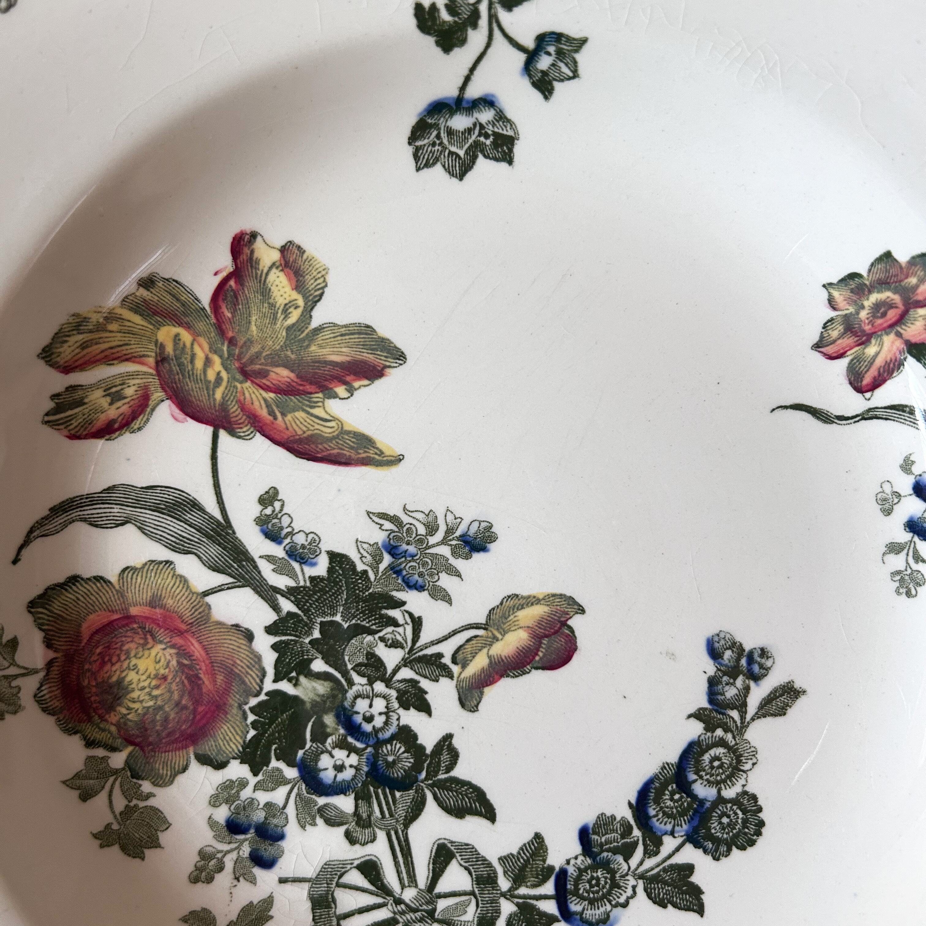 パグ❣️ フランスアンティーク サルグミンヌ fontanges 中深皿 B フランスアンティーク】 SARREGUEMINES （サルグミンヌ） Fontanges 深