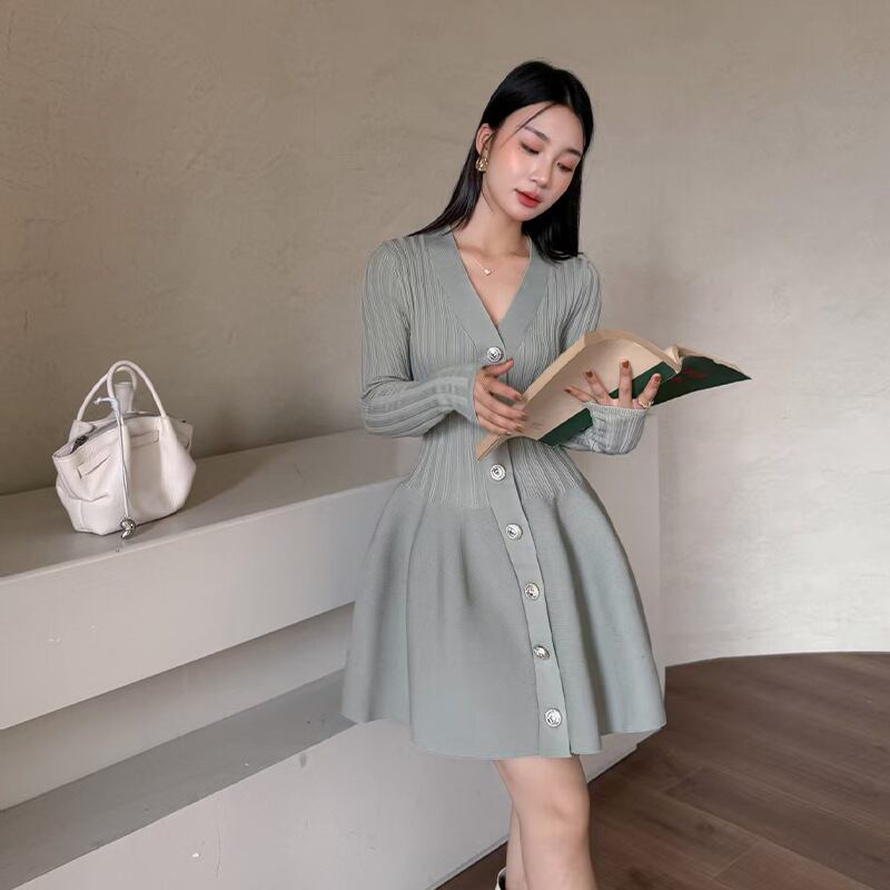 【dress】ペプラムニットワンピース Q7048