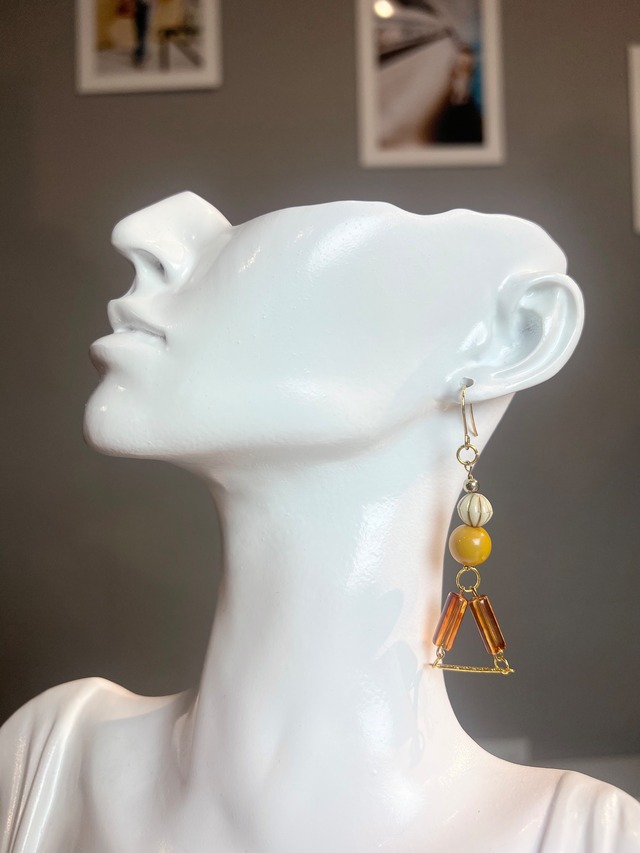 【ku_ku】トライアングルモチーフフックピアス