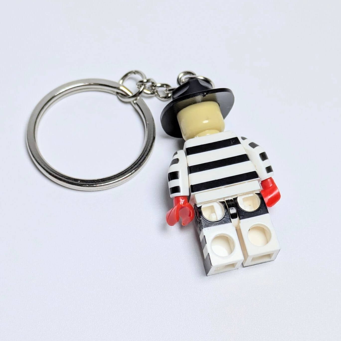 ★ブロックフィギュアキーホルダー★【 McDonald's ( マクドナルド ) 】 the Hamburglar ( ハンバーグラー ) 　〚アメリカン雑貨 アメトイ〛