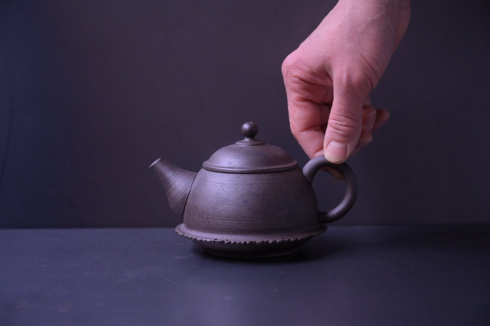 前川淳蔵 鉄瓶風茶壺 | 鎌倉倶楽部 茶寮