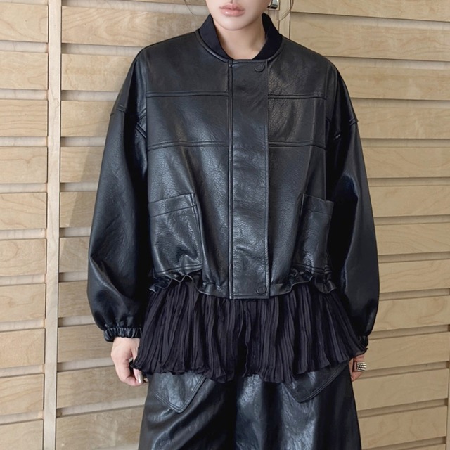 Pleated faux leather setup C1616