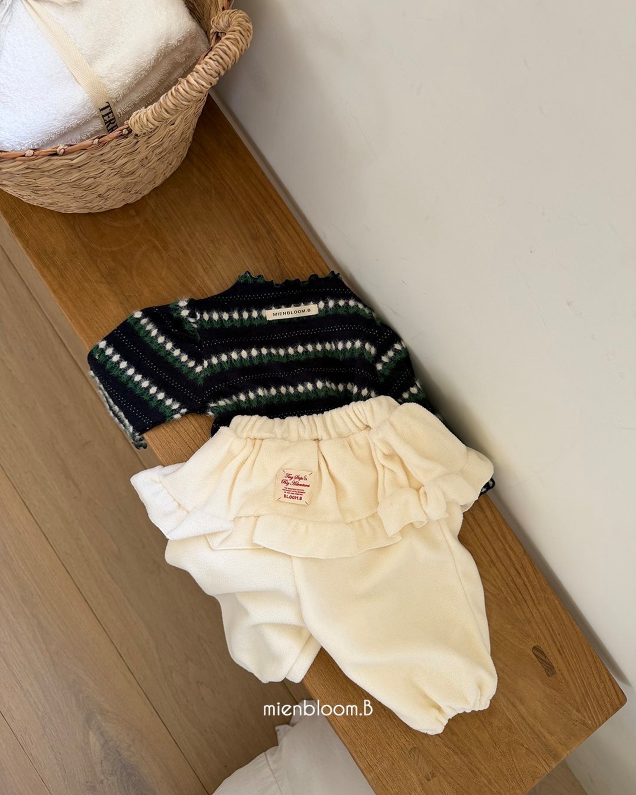 mien bloom B［取寄］bodle flower tee 26winter