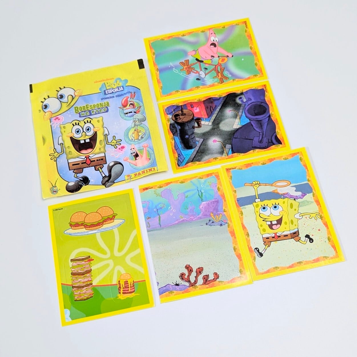☆送料無料！☆2010年製 パニーニ【 SpongeBob SquarePants / スポンジボブ 】Bob Esponja No Stop / ステッカーパック / Panini Stickers / パニーニ・ステッカー 単品 （1個=5STICKER入）〚アメリカン雑貨 アメトイ〛