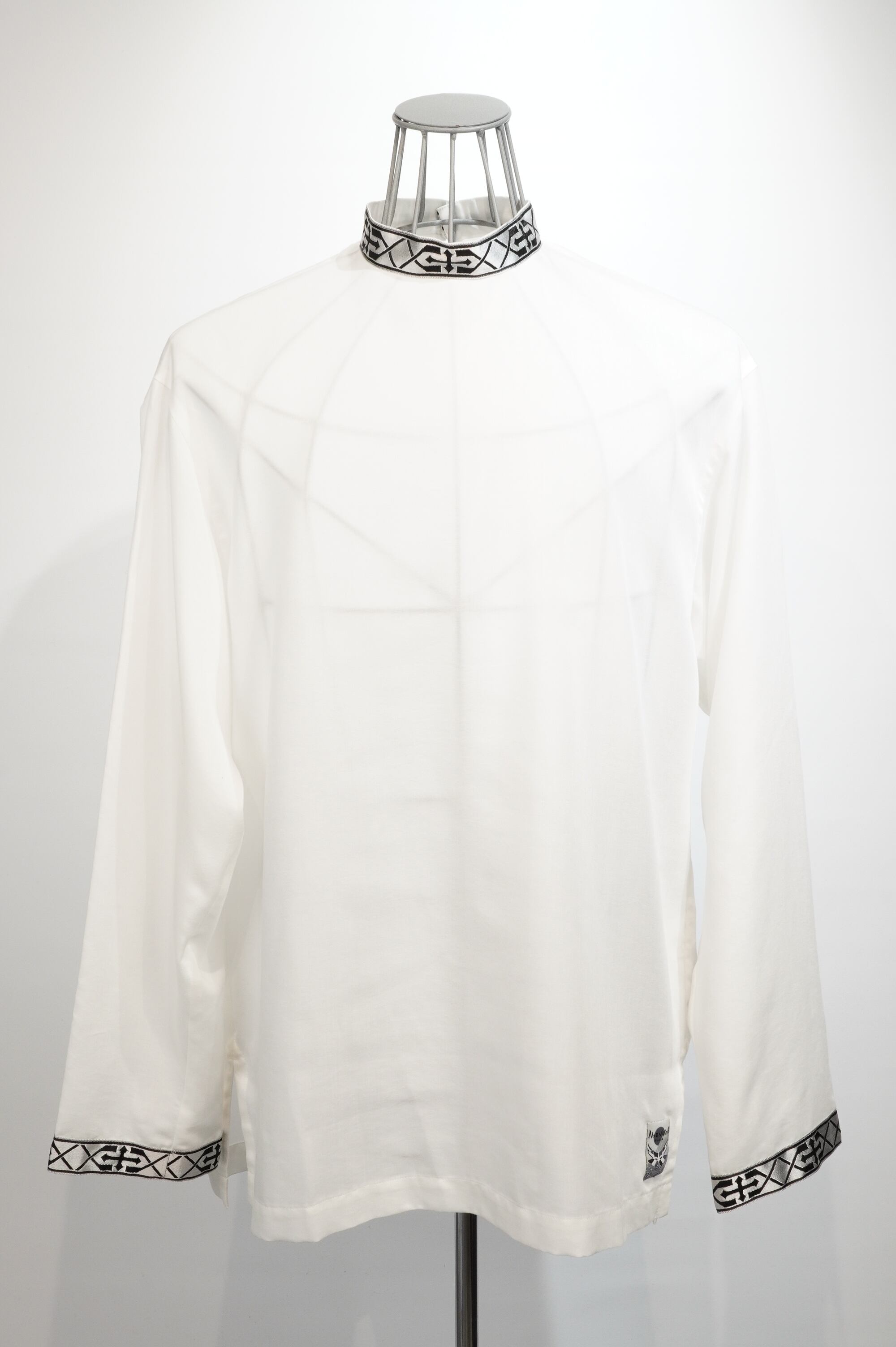 NOBNAGA Paris /  Taped Cuff &  Collar Pullover