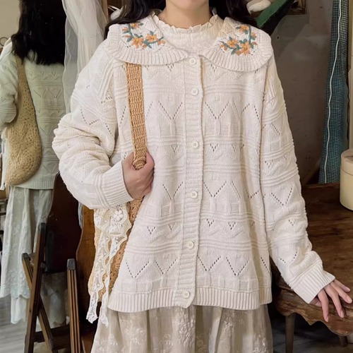 フラワー刺繍ニットカーディガン ・8583