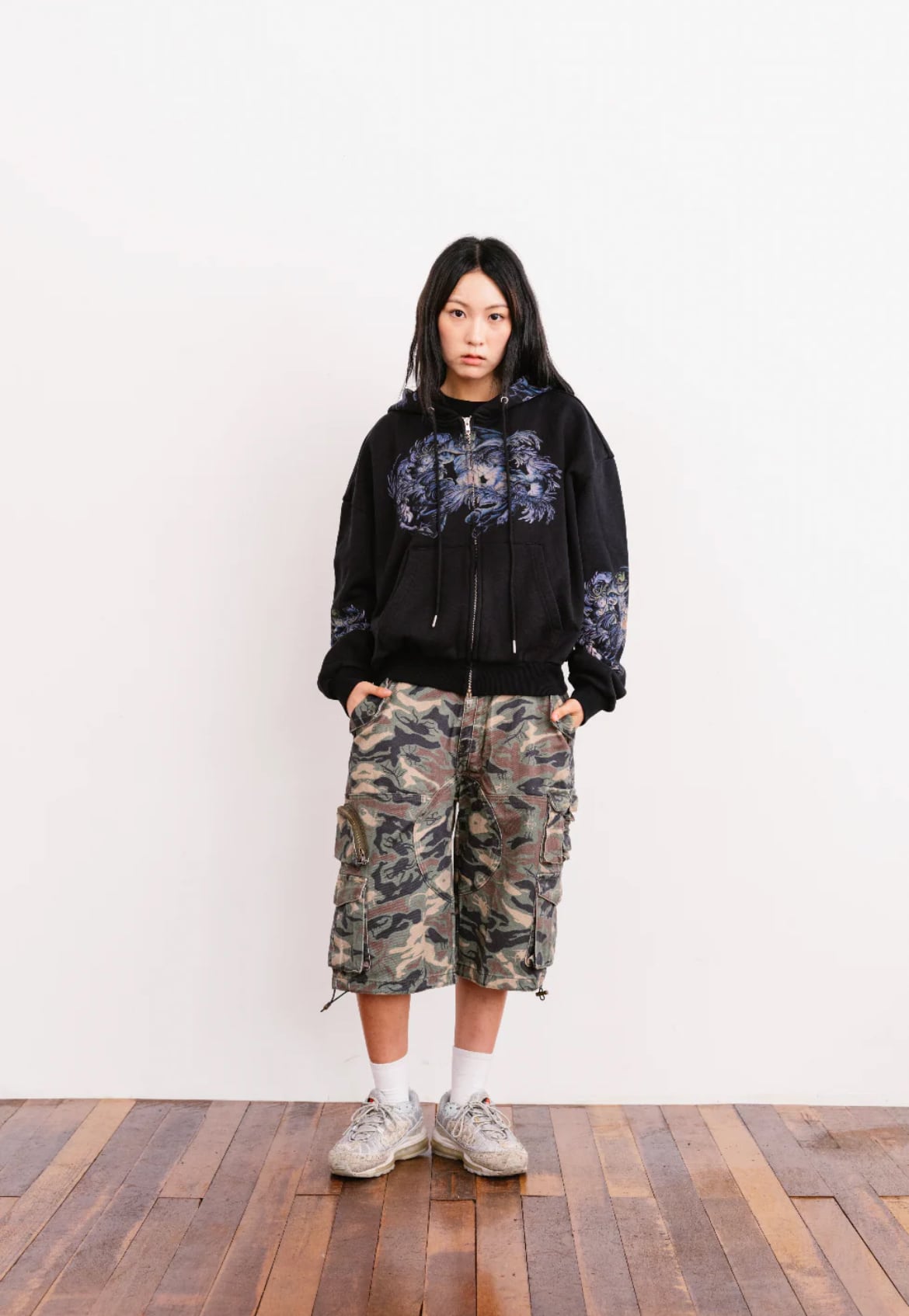 yumin ha シャツ yumin ha フーディー パーカー L