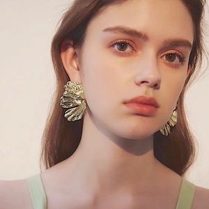 Leaf-shape Big Pierce