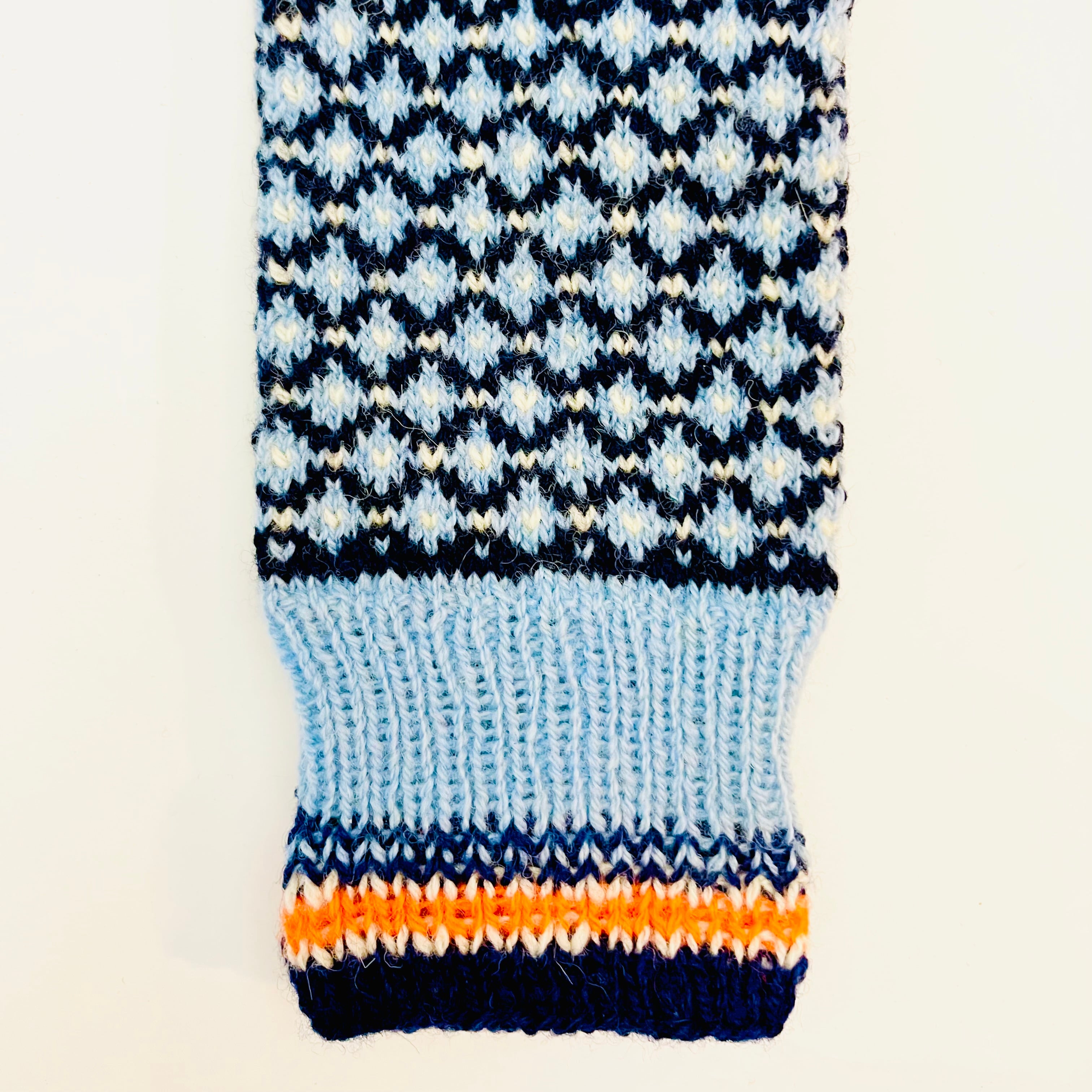 伝統的バルトの手編みミトン（ブルー）