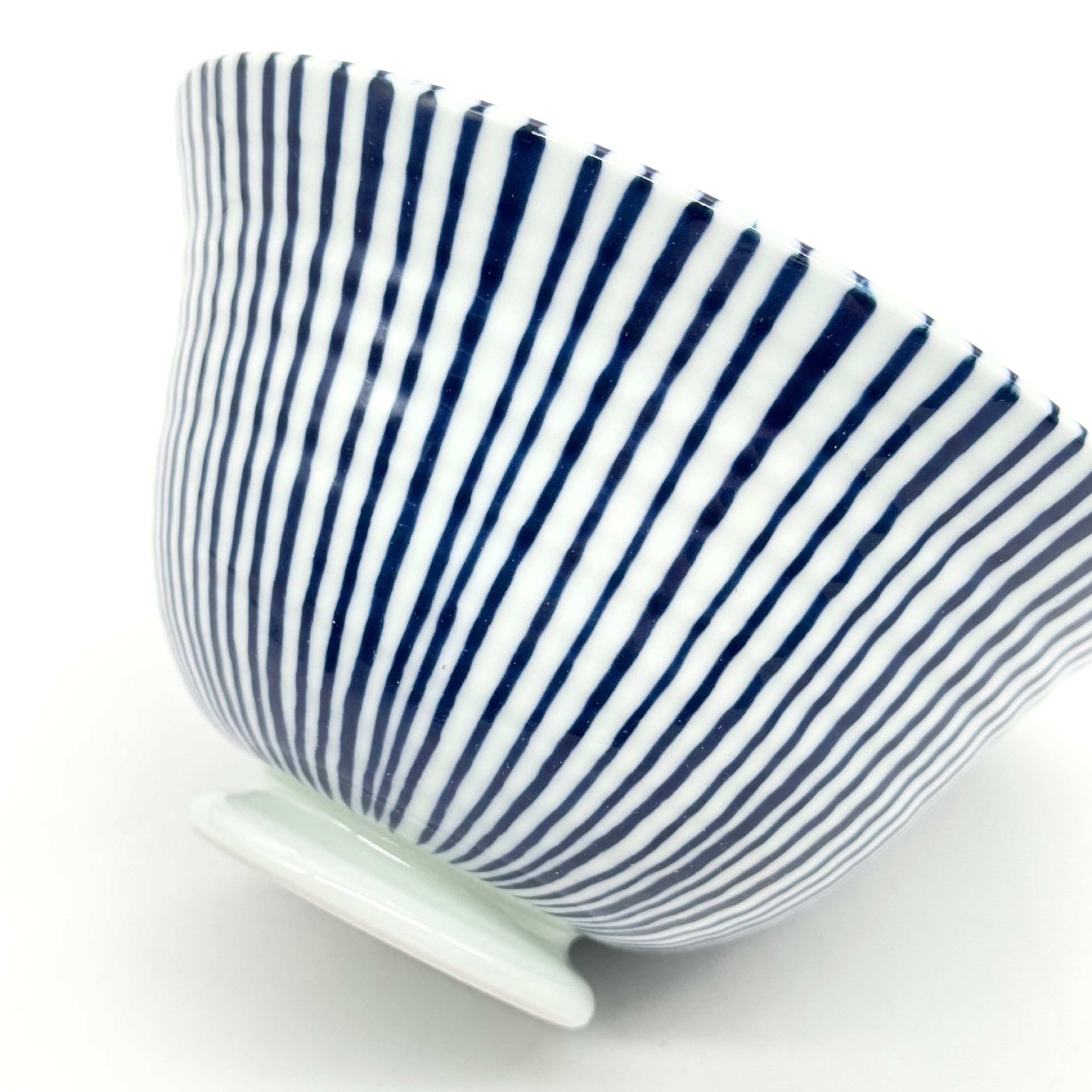 SALE】染付十草 ご飯茶碗 (アウトレット) S18 | 24to3［西富陶磁器