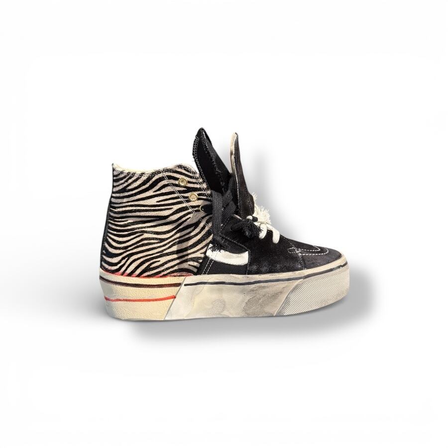 rick owens リックオウエンス jumbo laced padded 革 Rick Owens Jumbo Lace Padded Sneakers in Black | SVD USA