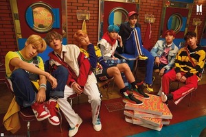 BTS  防弾少年団　輸入ポスター　61cm x 91.5cm POSG2146