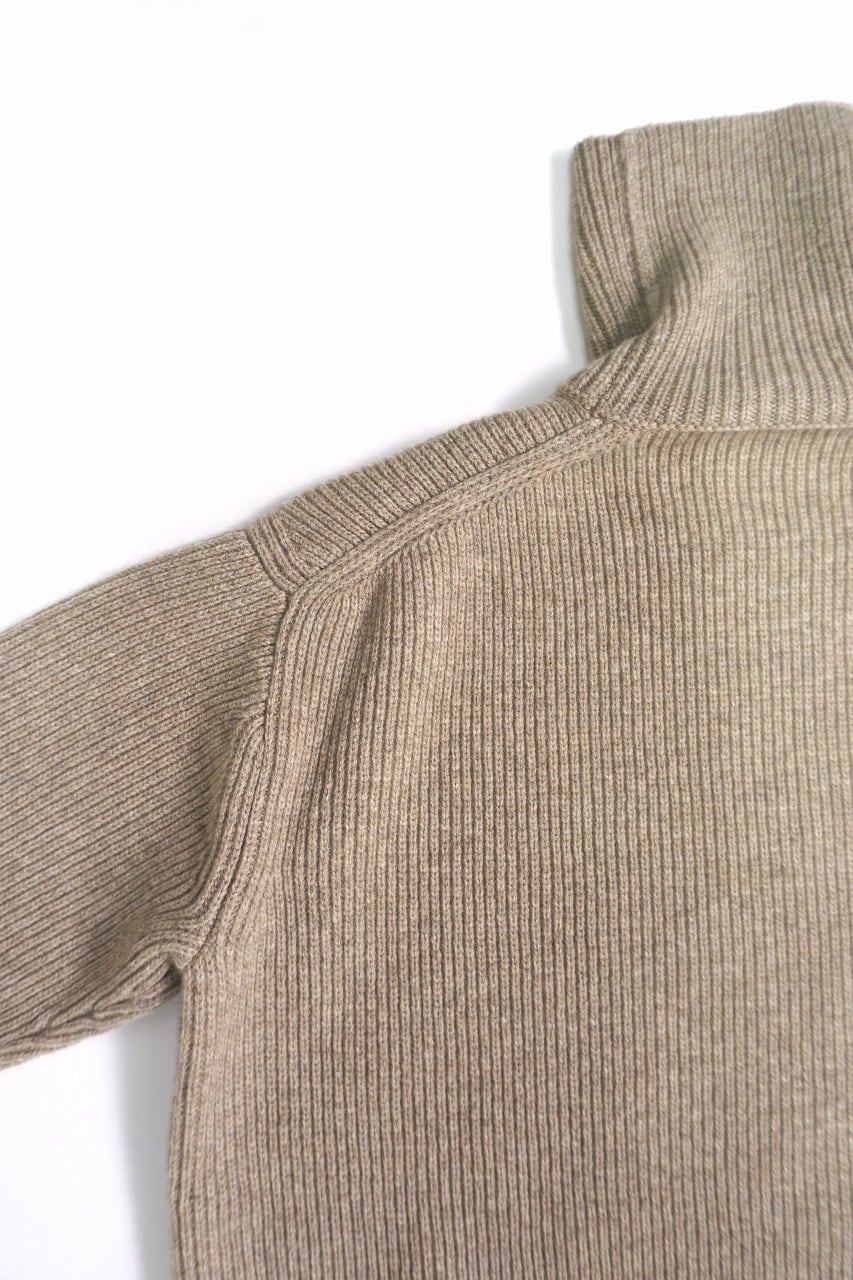 Hand Framed High Neck P/O