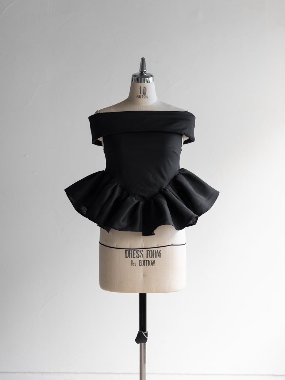 6/28 Sun.21:00〜発売開始!!】Off-the-shoulder peplum tops オフ