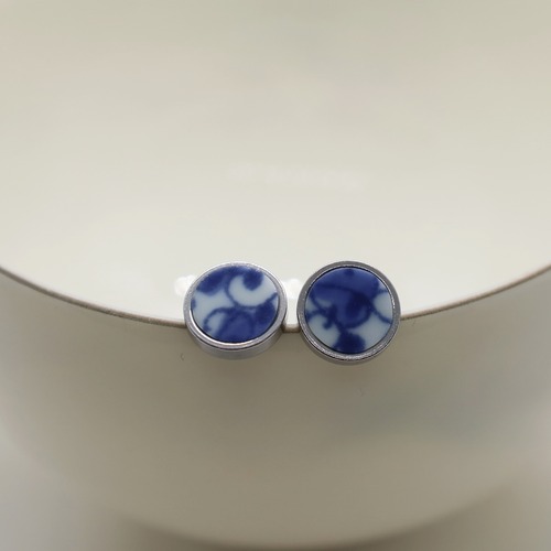 Stud earrings12
