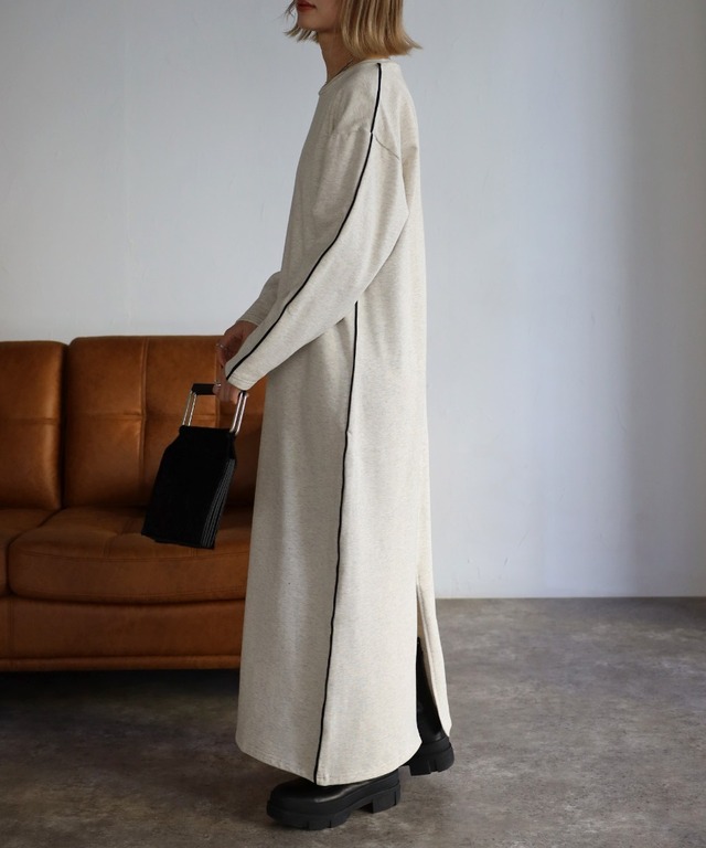 配色パイピングスウェットワンピース