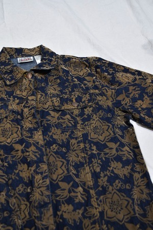 Autumn leaves pattern denim jacket