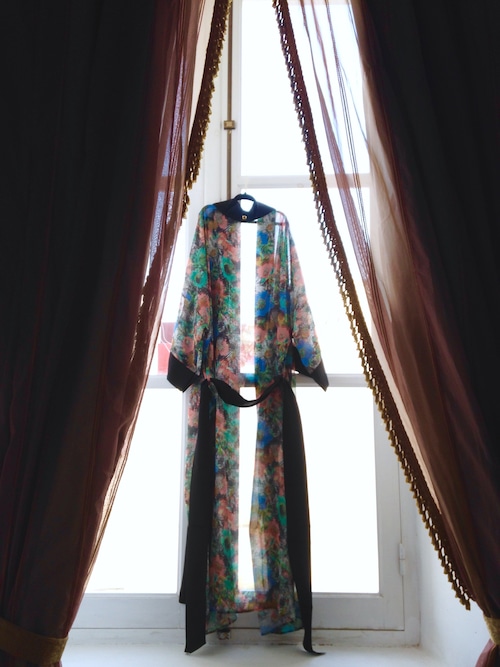 Medium Robe Floral Black ミディアムローブフローラルブラック