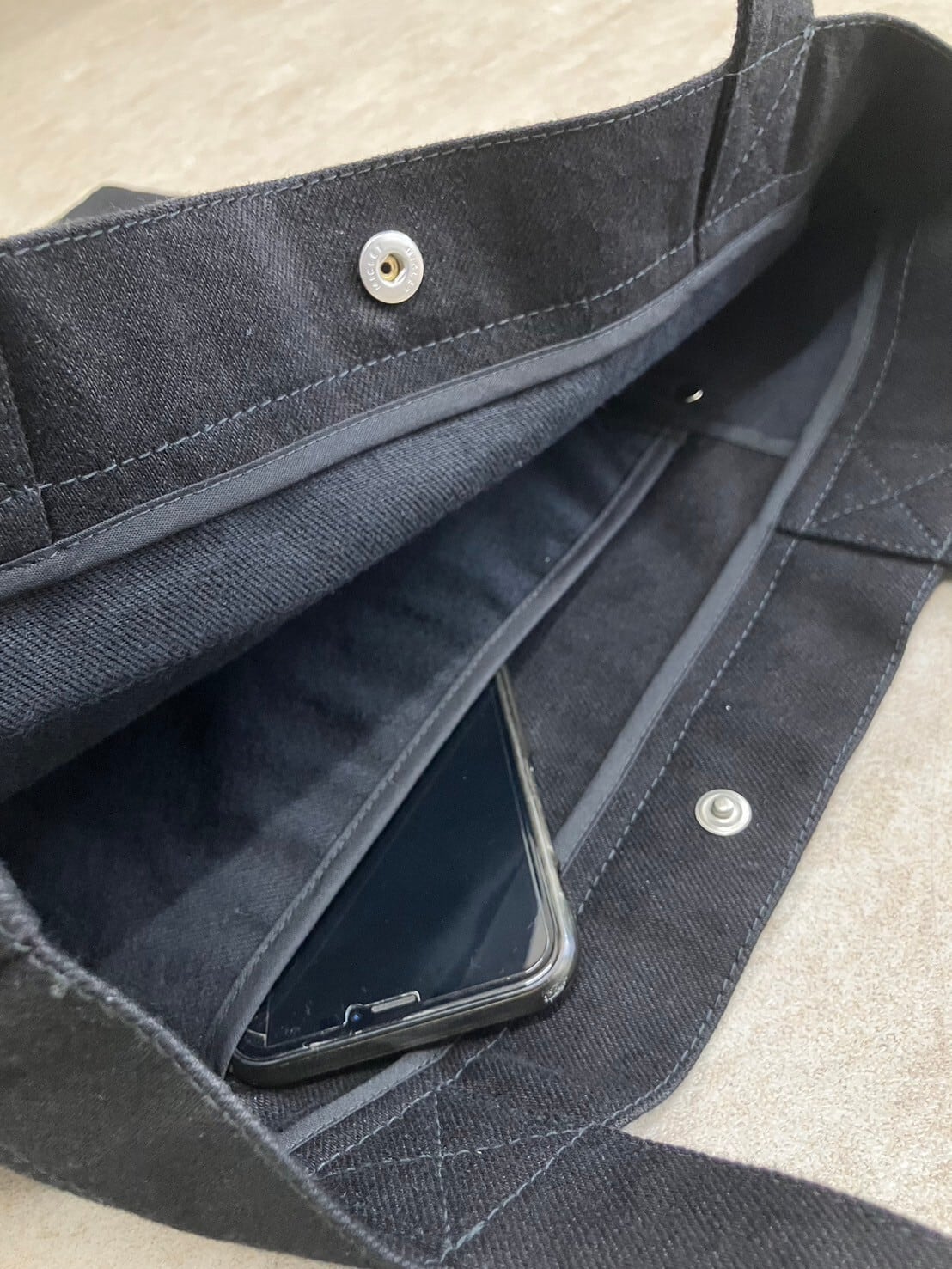 絵画 油彩画『小さな古い革の鞄』アンティーク インテリア　アート DAYSART（デイズアート） ショルダーバッグ メンズ レディース レザー