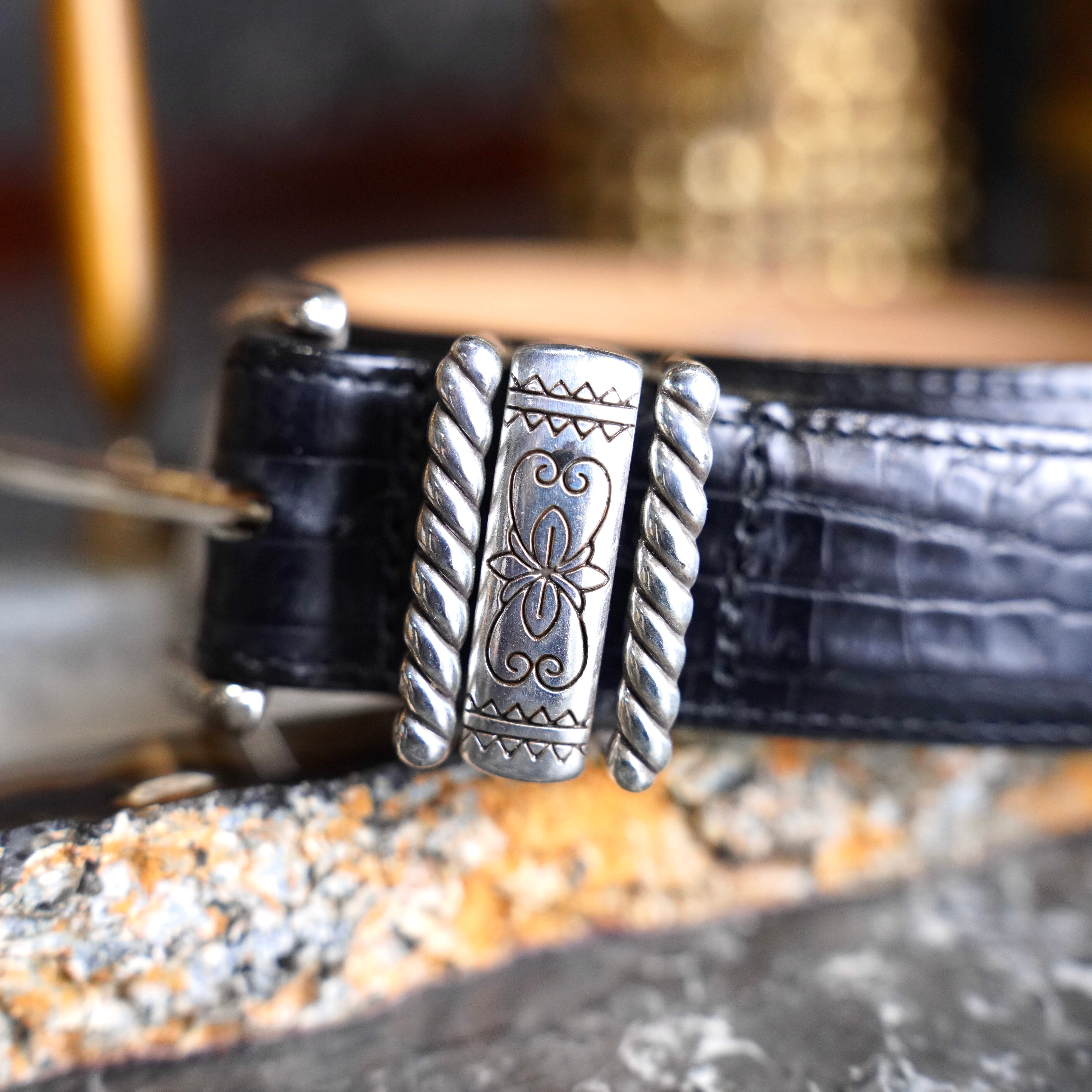USA VINTAGE BRIGHTON METALWORK DESIGN CROCODILE EMBOSSED LEATHER