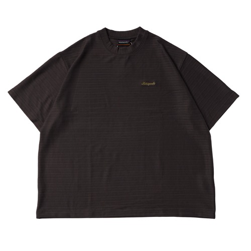 【8月15日(土)10時より販売スタート】 Lidairpeaks Striped emboss t-shirts Charcoal