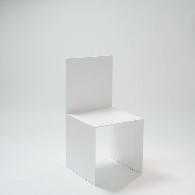 シェーズ・プリエ (白) -Chaise Pliée (White) Seat Height 400mm